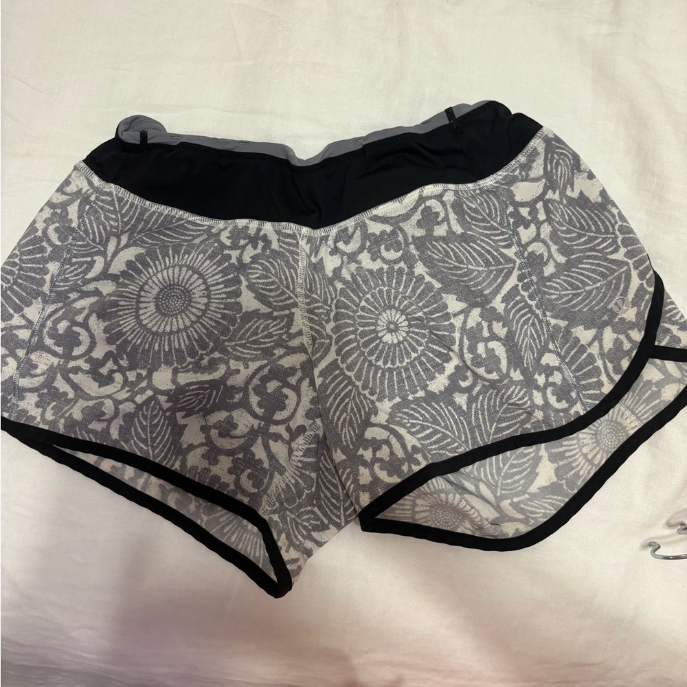Lulu lemon shorts